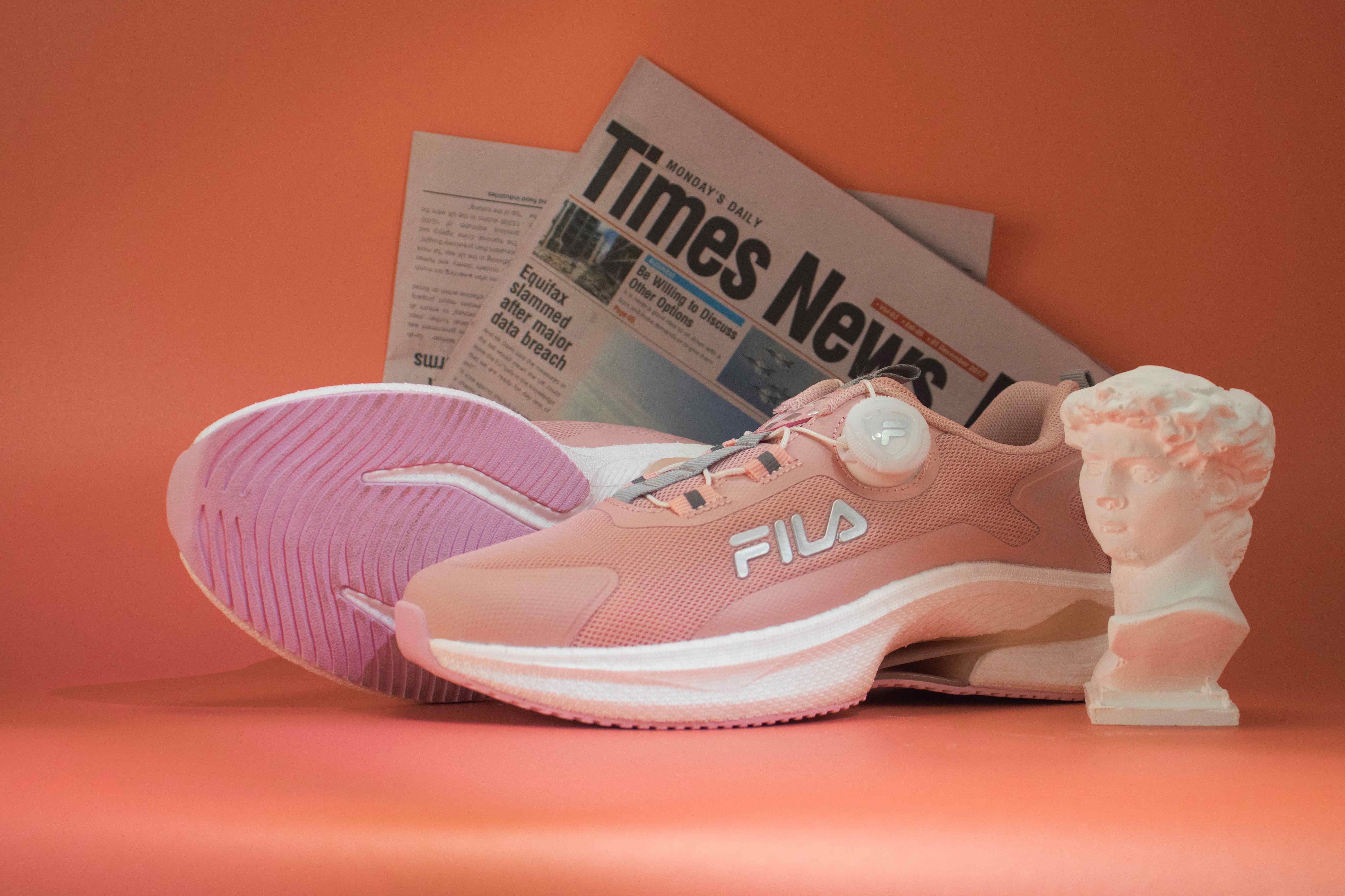 FILA Engine 慢跑鞋